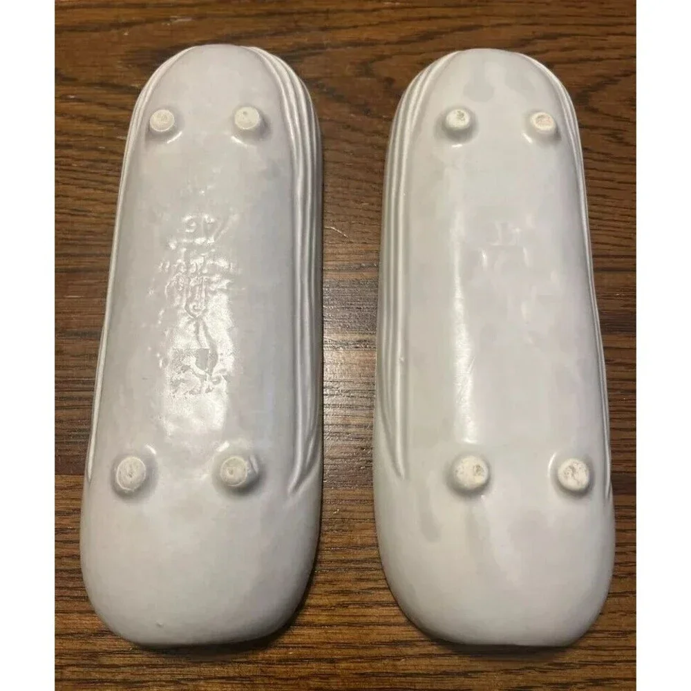 Pfaltzgraff Yorktowne Set of 2 Corn on the Cob Holder Dishes #46 Footed USA  522